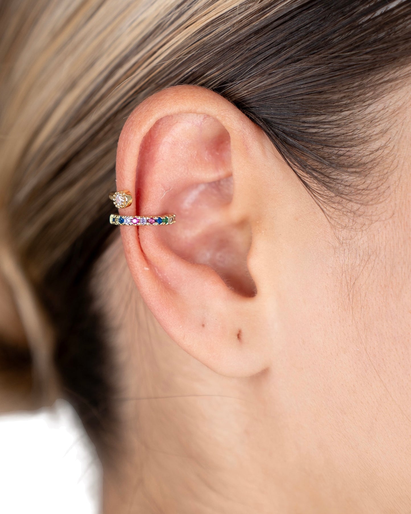 Earcuff zirconia de colores con círculo